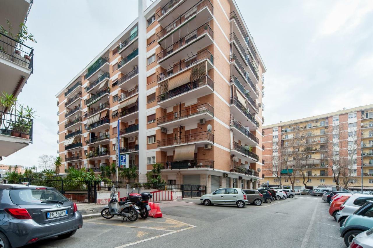 Appartamento Privato A Marconi Рим Екстериор снимка